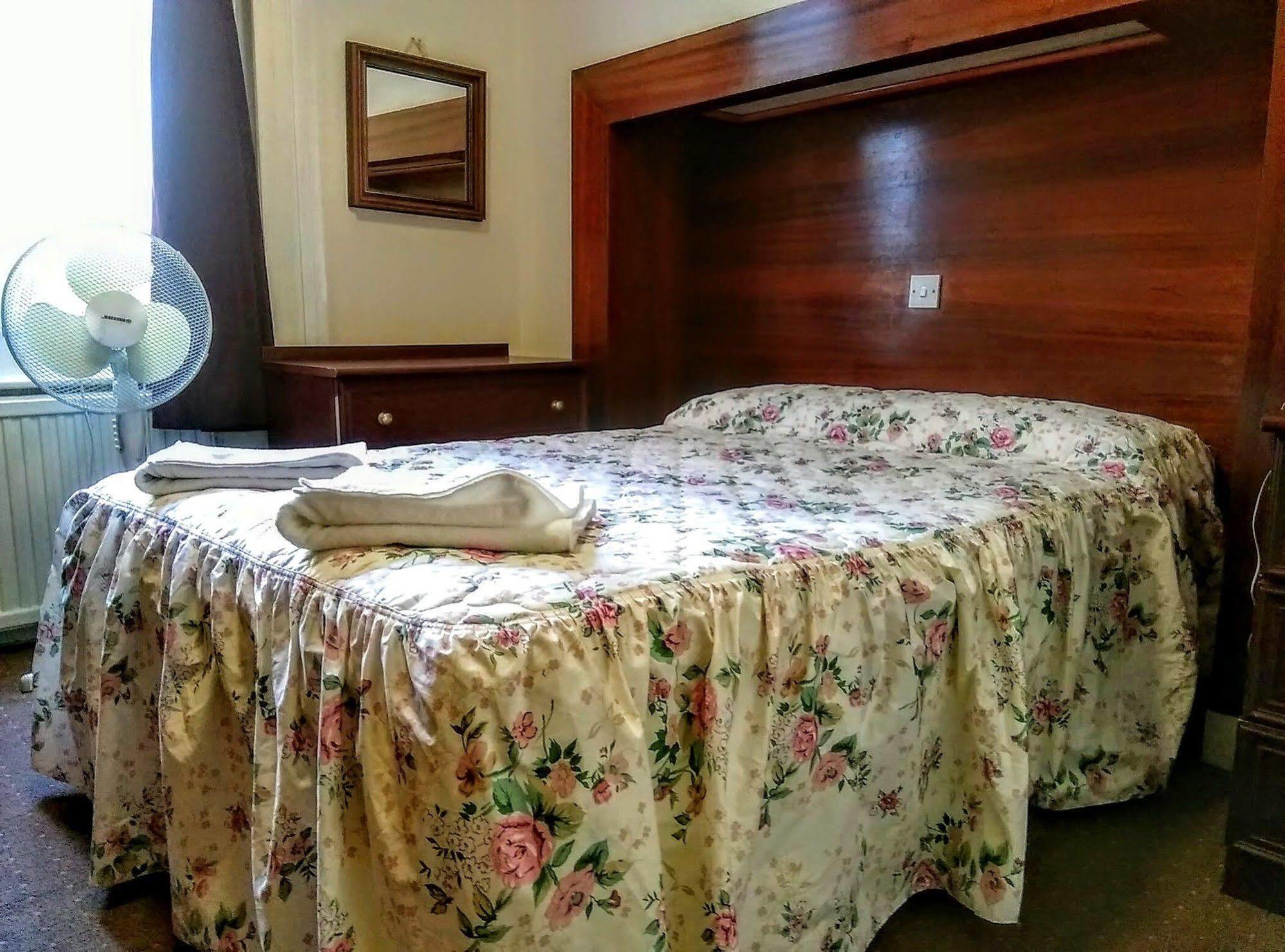Mandalay Picton House Hotel Лондон Экстерьер фото